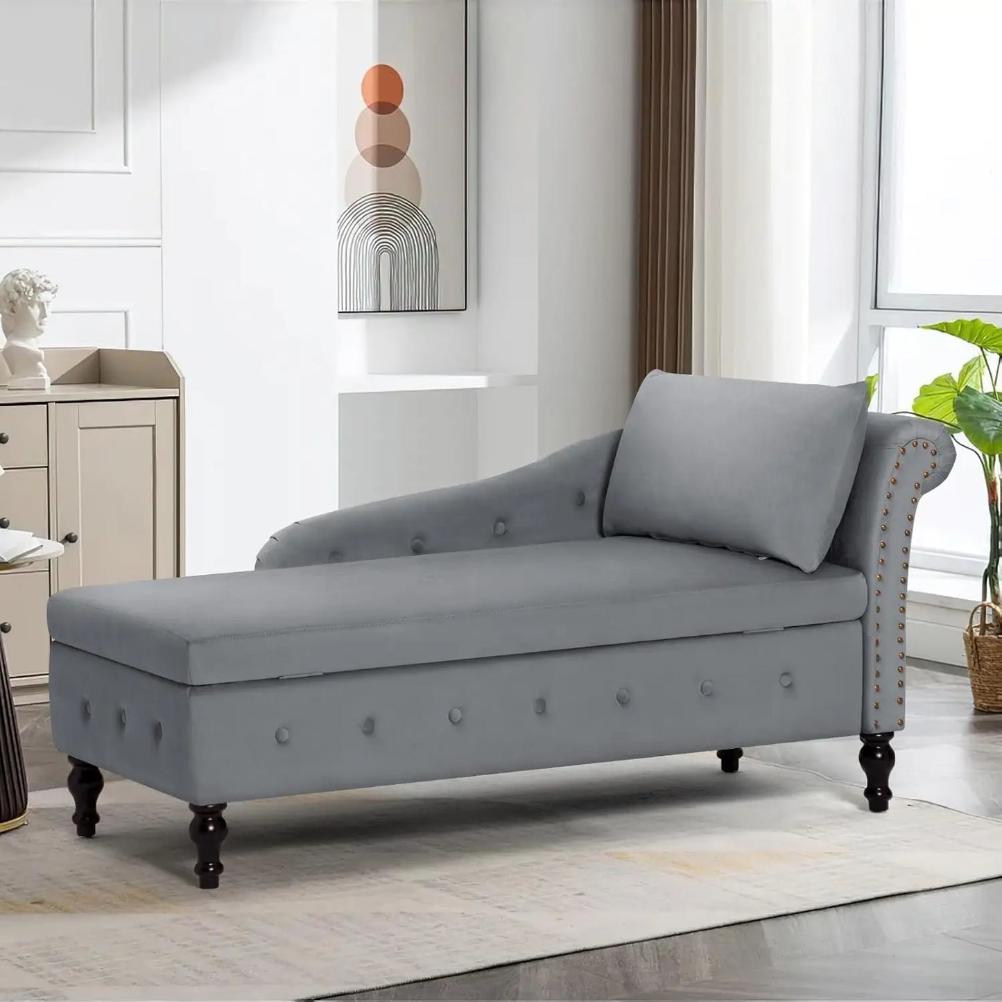 Chaise Lounge